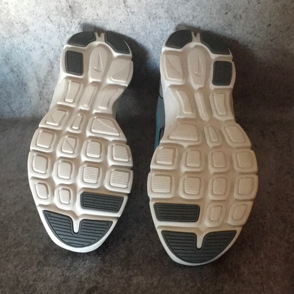 NWB Nike Flex Experience Sz 8 - Picture 3 of 6